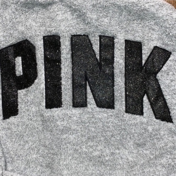 VS PINK Shimmer Robe - Picture 3 of 8